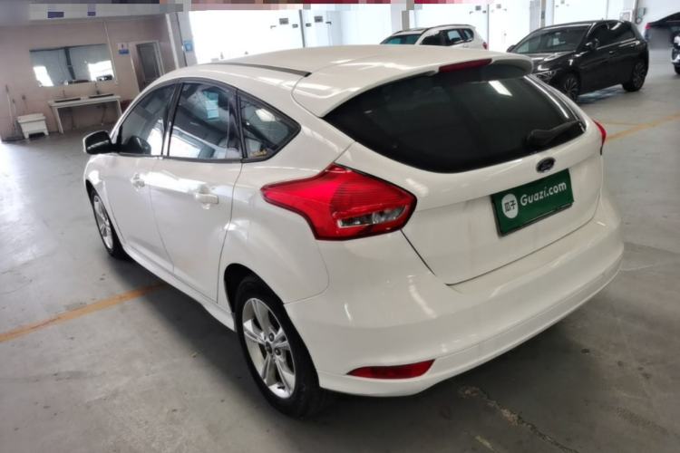 Used Ford Focus 2018 Hatchback Classic 1.6L Automatic Comfort Plus SmartDrive Edition Rear Left 45 Deg