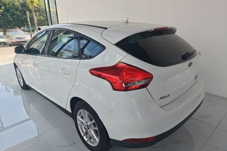 Used Ford Focus 2018 Two-Door Classic EcoBoost 125 Automatic Supercharged Style SmartDrive Edition Rear Left 45 Deg