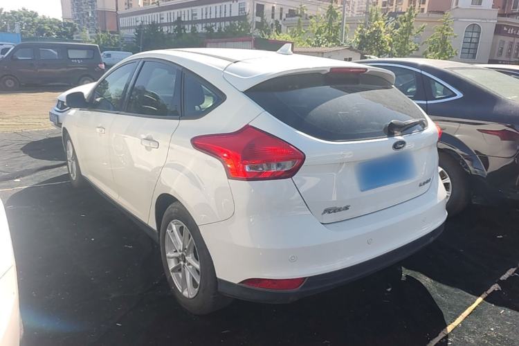 Used Ford Focus 2018 Hatchback Classic 1.6L Automatic Trendy SmartDrive Edition Rear Left 45 Deg