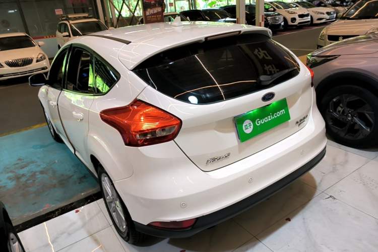 Used Ford Focus 2018 Two-Door Classic EcoBoost 125 Automatic Supercharged Style SmartDrive Edition Rear Left 45 Deg