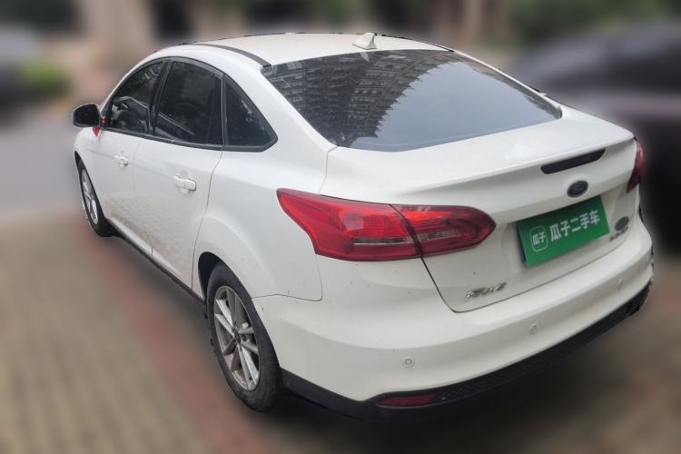 Used Ford Focus 2018 Sedan Classic 1.6L Automatic Trendy SmartDrive Edition Rear Left 45 Deg
