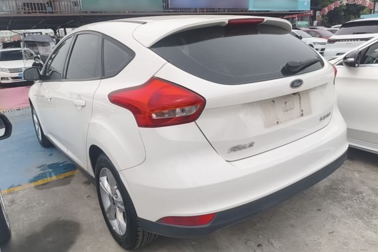 Used Ford Focus 2018 Hatchback Classic 1.6L Manual Comfort Plus SmartDrive Edition Rear Left 45 Deg