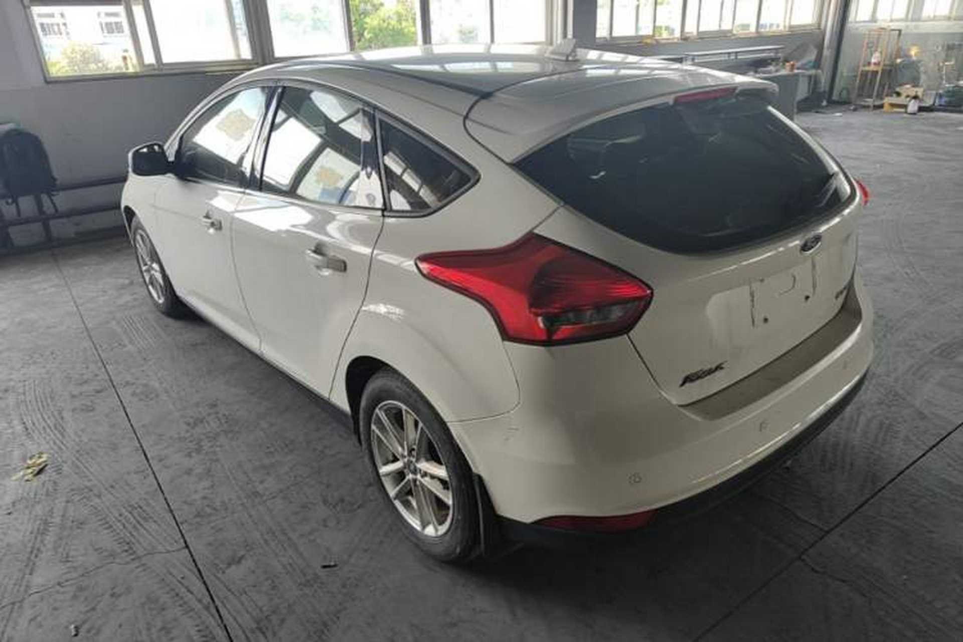 Used Ford Focus 2018 Hatchback Classic 1.6L Automatic Trendy SmartDrive Edition Rear Left 45 Deg