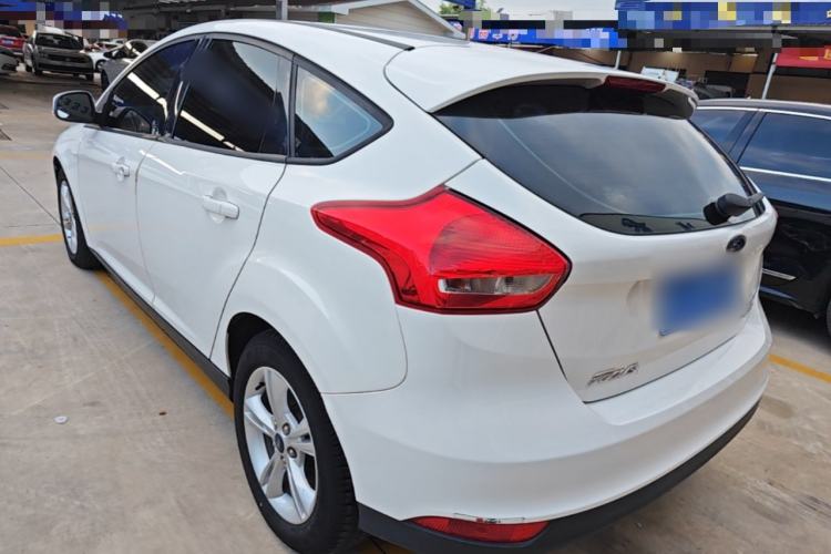 Used Ford Focus 2018 Hatchback Classic 1.6L Automatic Comfort Plus SmartDrive Edition Rear Left 45 Deg