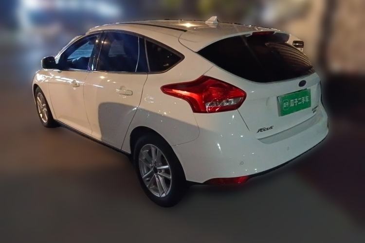 Used Ford Focus 2018 Two-Door Classic EcoBoost 125 Automatic Supercharged Style SmartDrive Edition Rear Left 45 Deg