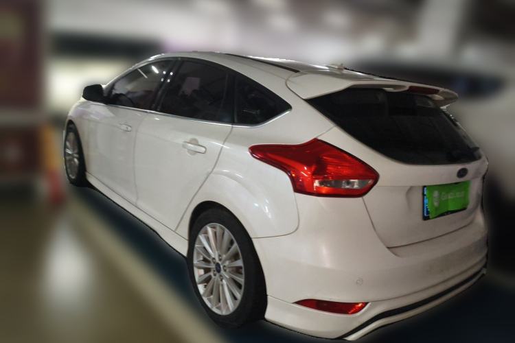 Used Ford Focus 2018 Hatchback Classic EcoBoost 180 Automatic Sport Edition Rear Left 45 Deg