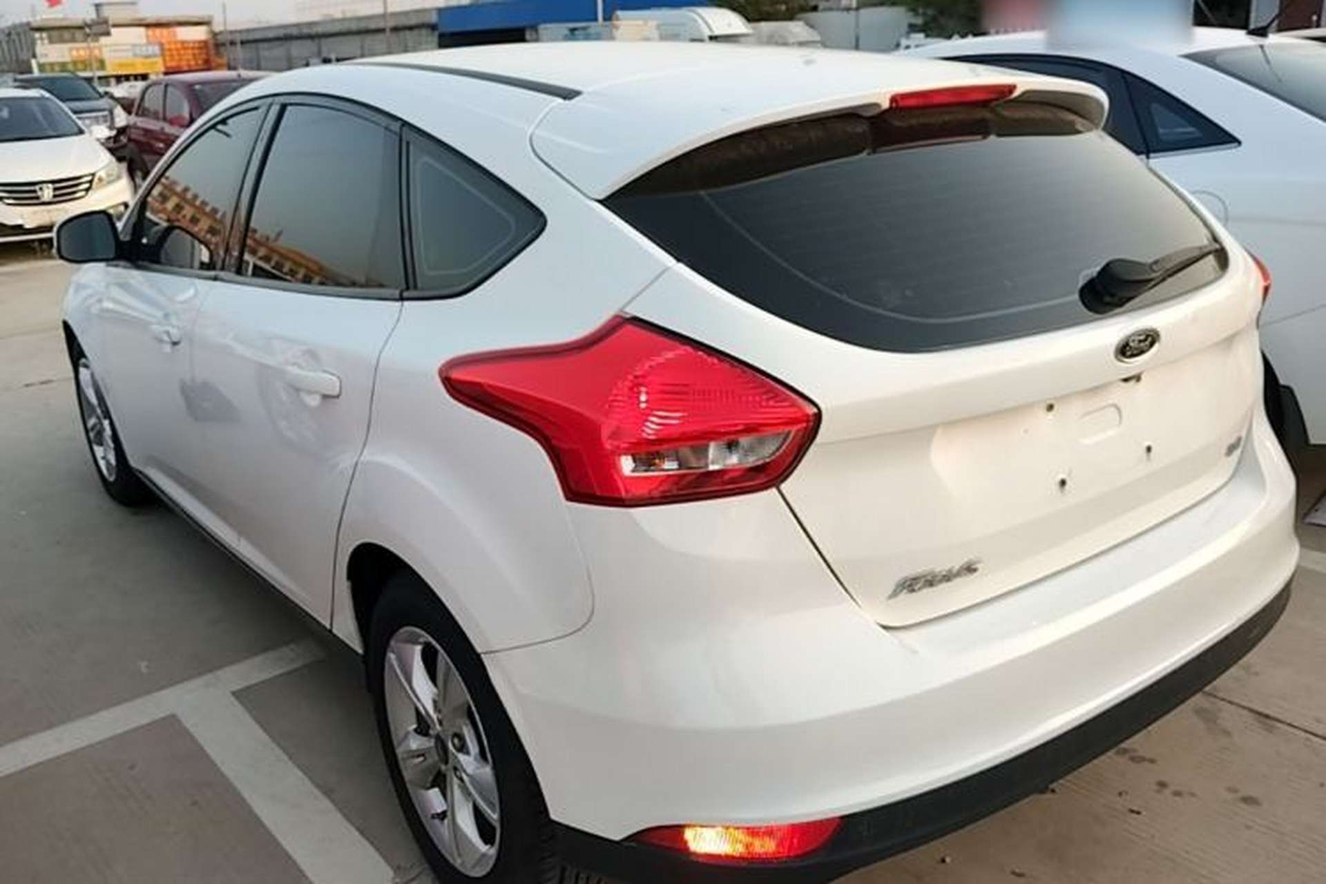 Used Ford Focus 2018 Hatchback Classic 1.6L Automatic Comfort Plus SmartDrive Edition Rear Left 45 Deg