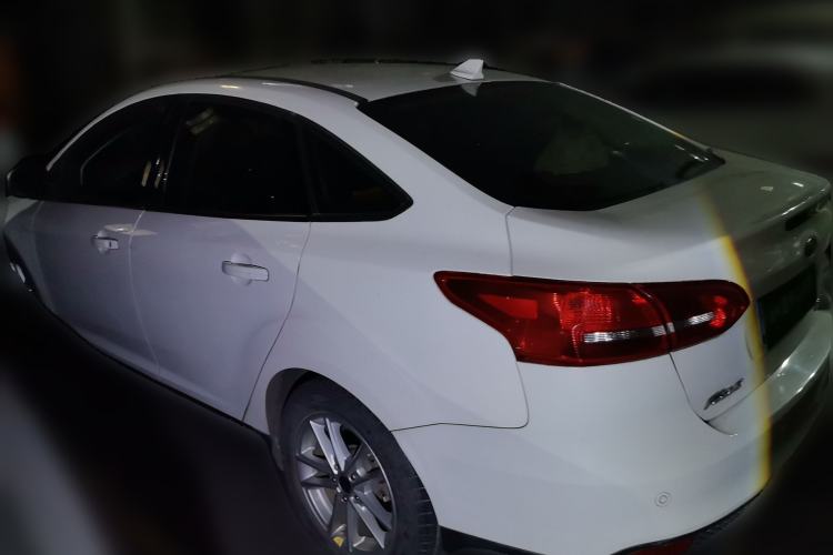 Used Ford Focus 2018 Sedan Classic 1.6L Automatic Trendy SmartDrive Edition Rear Left 45 Deg