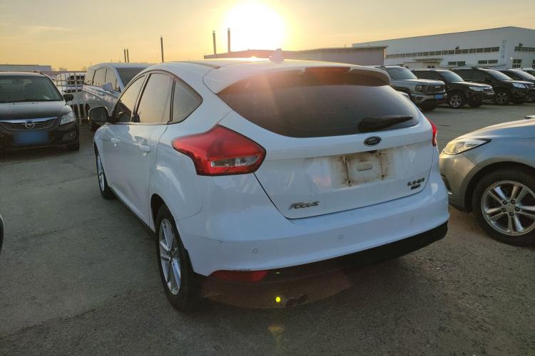 Used Ford Focus 2018 Two-Door Classic EcoBoost 125 Automatic Supercharged Style SmartDrive Edition Rear Left 45 Deg