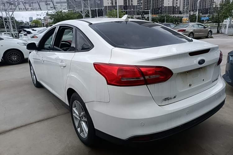 Used Ford Focus 2018 Sedan Classic 1.6L Automatic Trendy SmartDrive Edition Rear Left 45 Deg