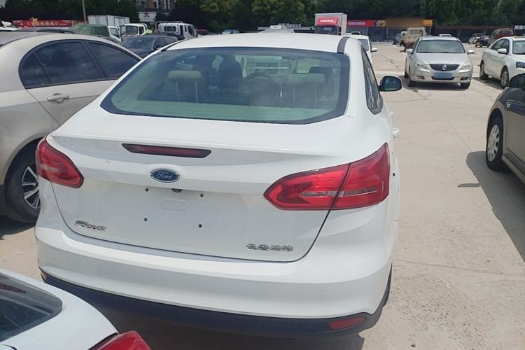 Used Ford Focus 2018 Sedan Classic 1.6L Automatic Comfort Plus Smart Drive Version Rear