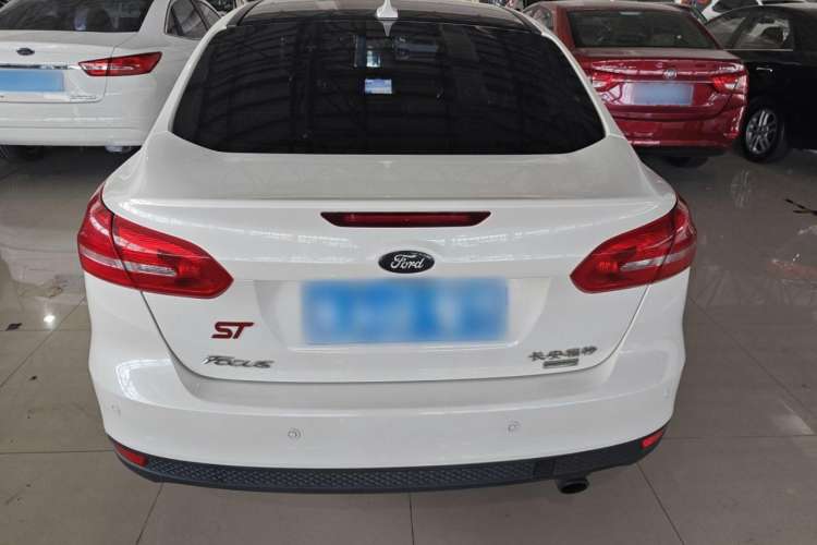 Used Ford Focus 2018 Sedan Classic EcoBoost 180 Automatic Elite Model Rear