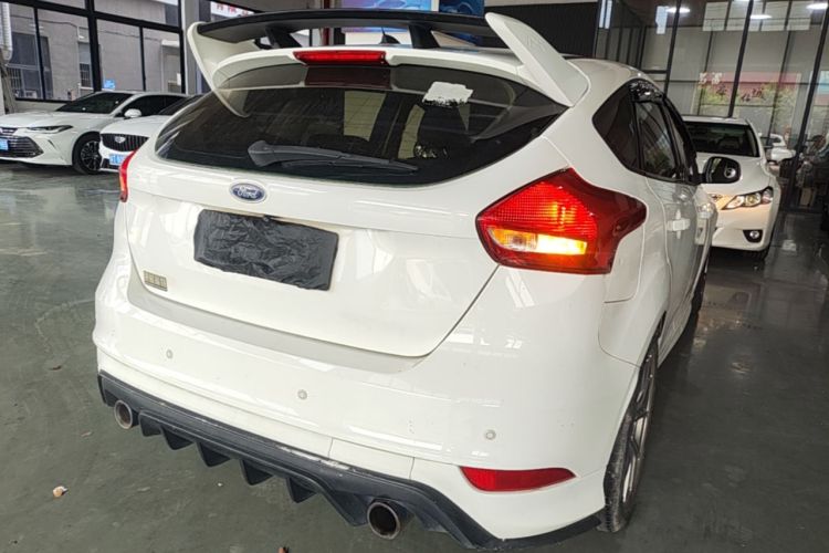 Used Ford Focus 2018 Hatchback Classic 1.6L Automatic Comfort Plus SmartDrive Edition Rear Right 45 Deg