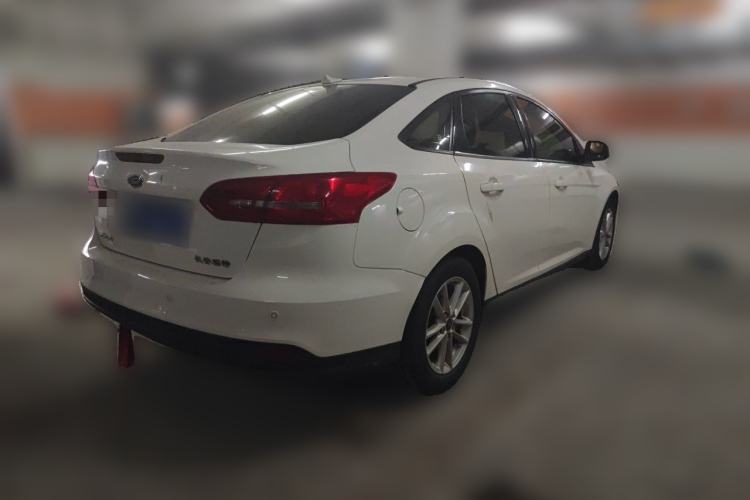 Used Ford Focus 2018 Sedan Classic 1.6L Manual Fashion Edition SmartDrive Version Rear Right 45 Deg