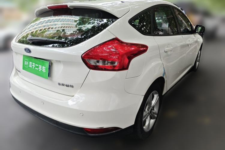 Used Ford Focus 2018 Hatchback Classic 1.6L Automatic Comfort Plus SmartDrive Edition Rear Right 45 Deg