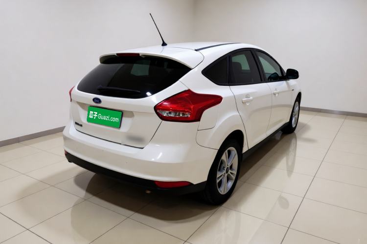 Used Ford Focus 2018 Hatchback Classic 1.6L Automatic Comfort Plus SmartDrive Edition Rear Right 45 Deg