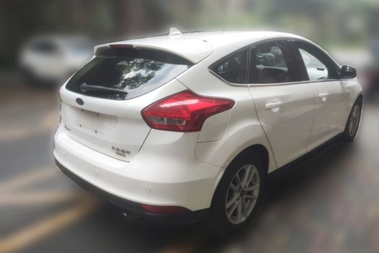 Used Ford Focus 2018 Hatchback Classic EcoBoost 180 Automatic Elite Model Rear Right 45 Deg