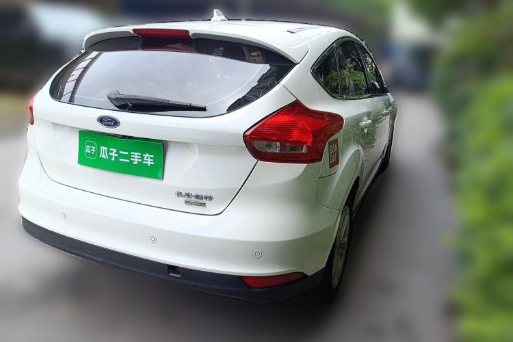 Used Ford Focus 2018 Two-Door Classic EcoBoost 125 Automatic Supercharged Style SmartDrive Edition Rear Right 45 Deg
