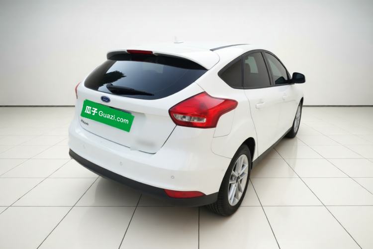 Used Ford Focus 2018 Hatchback Classic 1.6L Automatic Trendy SmartDrive Edition Rear Right 45 Deg