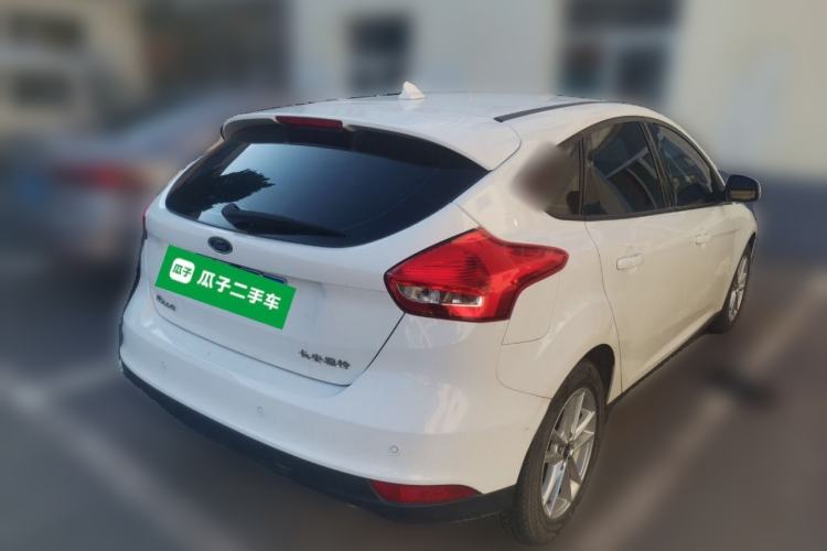 Used Ford Focus 2018 Hatchback Classic 1.6L Automatic Trendy SmartDrive Edition Rear Right 45 Deg