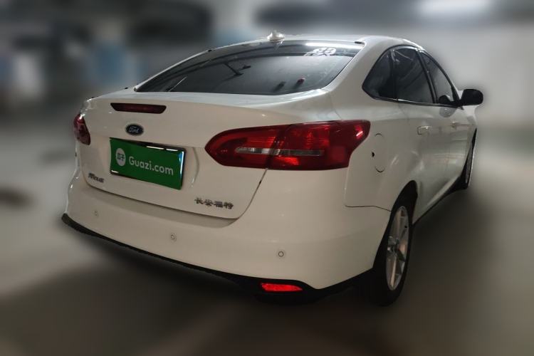 Used Ford Focus 2018 Sedan Classic 1.6L Automatic Trendy SmartDrive Edition Rear Right 45 Deg