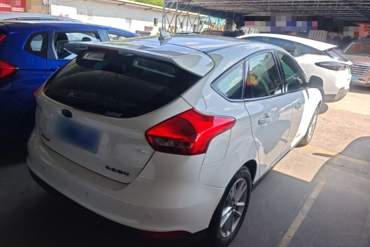 Used Ford Focus 2018 Hatchback Classic 1.6L Automatic Trendy SmartDrive Edition Rear Right 45 Deg