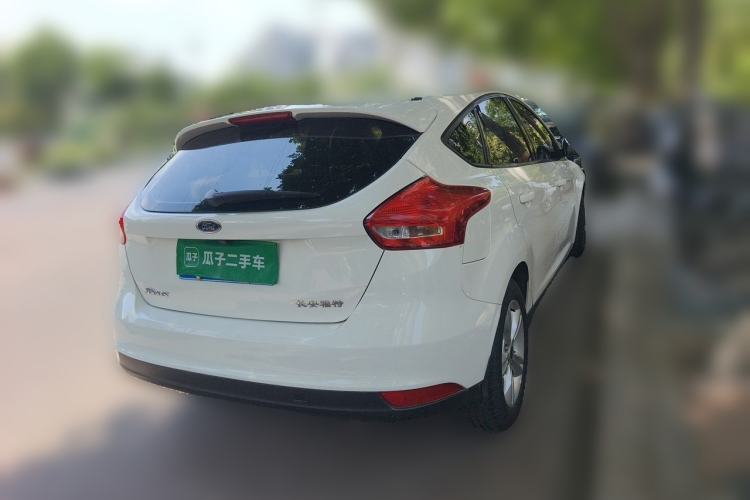 Used Ford Focus 2018 Hatchback Classic 1.6L Automatic Comfort Plus SmartDrive Edition Rear Right 45 Deg