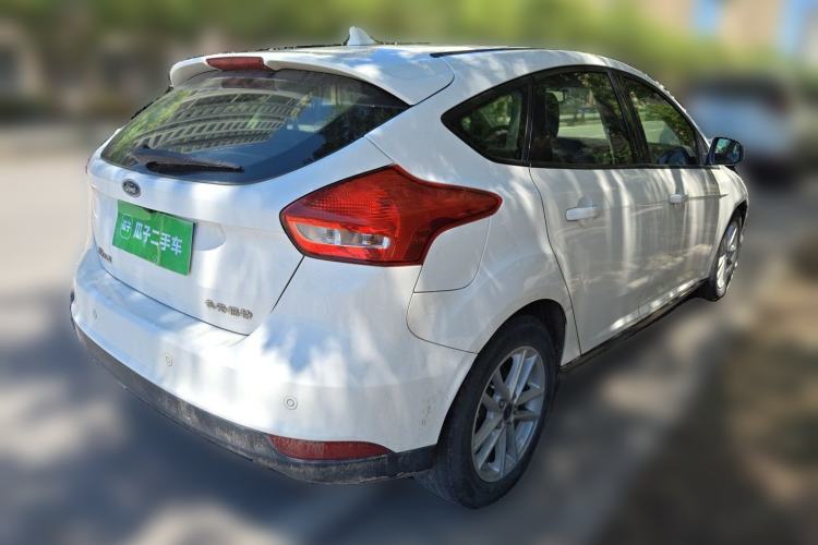Used Ford Focus 2018 Hatchback Classic 1.6L Automatic Trendy SmartDrive Edition Rear Right 45 Deg
