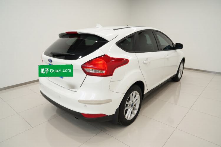 Used Ford Focus 2018 Two-Door Classic EcoBoost 125 Automatic Supercharged Style SmartDrive Edition Rear Right 45 Deg
