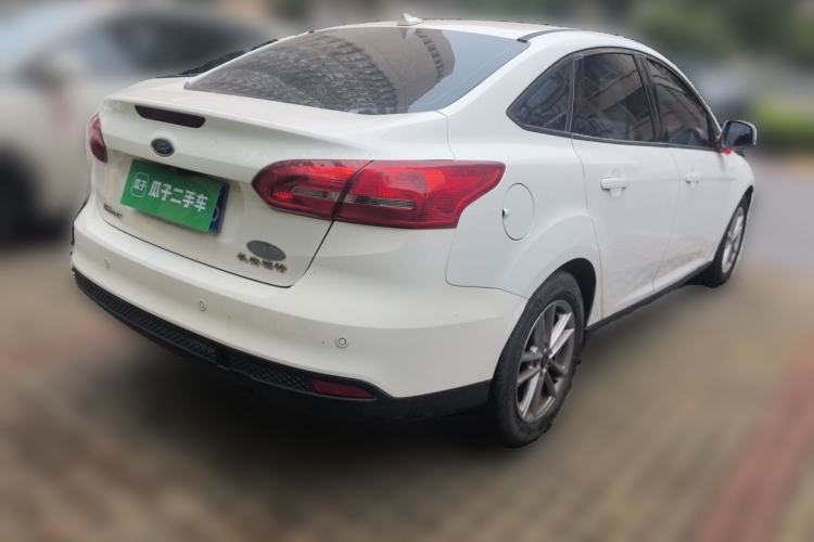 Used Ford Focus 2018 Sedan Classic 1.6L Automatic Trendy SmartDrive Edition Rear Right 45 Deg