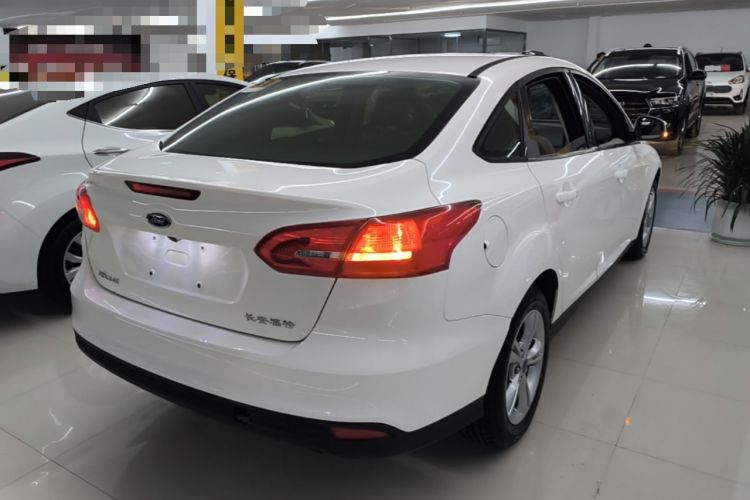 Used Ford Focus 2018 Sedan Classic 1.6L Automatic Comfort Plus Smart Drive Version Rear Right 45 Deg