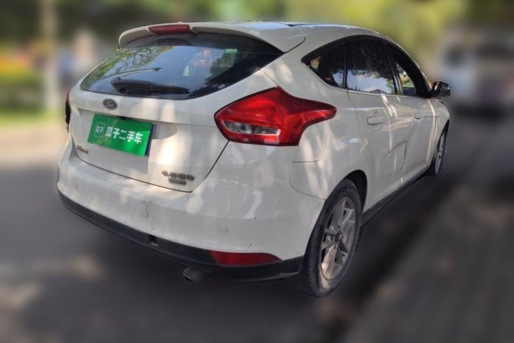 Used Ford Focus 2018 Hatchback Classic EcoBoost 180 Automatic Elite Model Rear Right 45 Deg