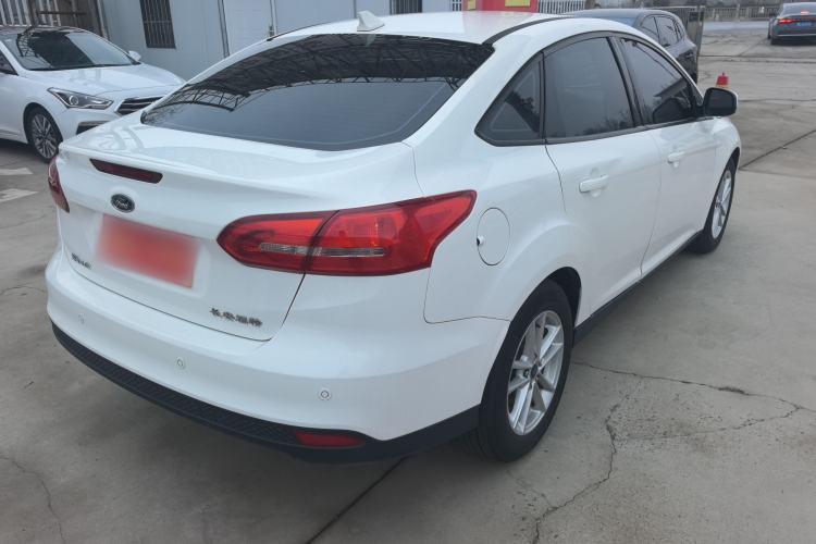 Used Ford Focus 2018 Sedan Classic 1.6L Automatic Trendy SmartDrive Edition Rear Right 45 Deg