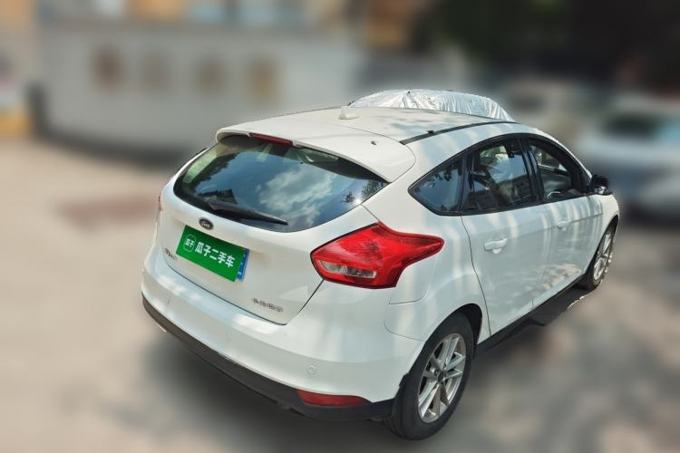 Used Ford Focus 2018 Hatchback Classic 1.6L Automatic Trendy SmartDrive Edition Rear Right 45 Deg