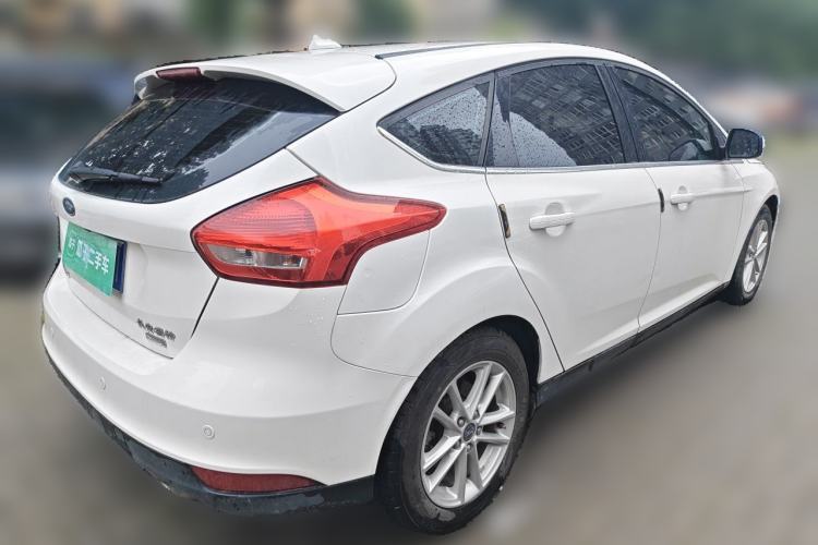 Used Ford Focus 2018 Hatchback Classic EcoBoost 180 Automatic Elite Model Rear Right 45 Deg