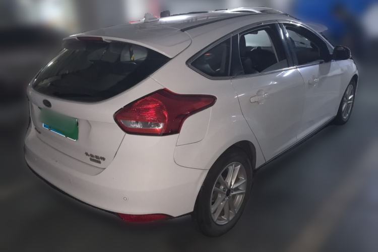 Used Ford Focus 2018 Two-Door Classic EcoBoost 125 Automatic Supercharged Style SmartDrive Edition Rear Right 45 Deg