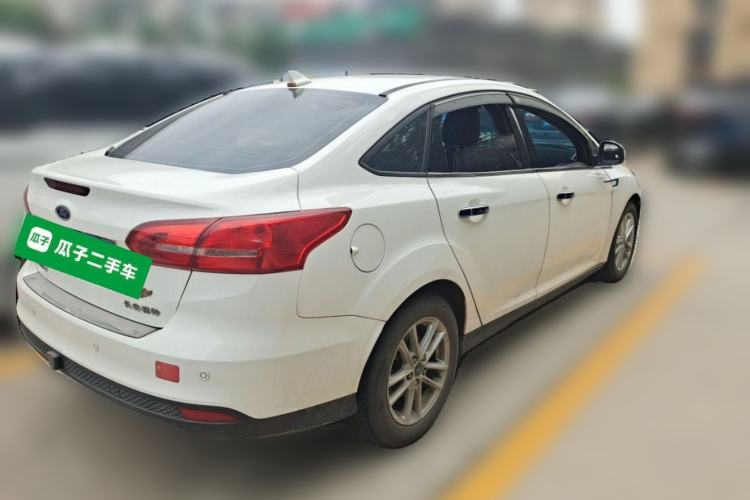 Used Ford Focus 2018 Sedan Classic 1.6L Manual Fashion Edition SmartDrive Version Rear Right 45 Deg