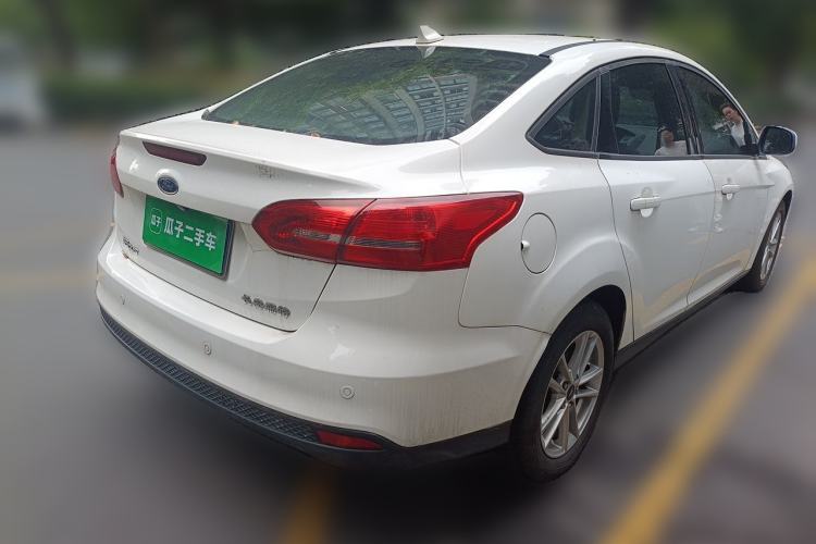 Used Ford Focus 2018 Sedan Classic 1.6L Automatic Trendy SmartDrive Edition Rear Right 45 Deg