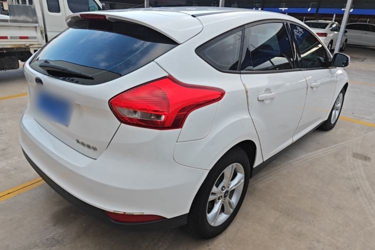 Used Ford Focus 2018 Hatchback Classic 1.6L Automatic Comfort Plus SmartDrive Edition Rear Right 45 Deg