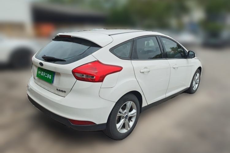 Used Ford Focus 2018 Hatchback Classic 1.6L Manual Comfort Plus SmartDrive Edition Rear Right 45 Deg