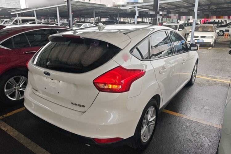 Used Ford Focus 2018 Hatchback Classic 1.6L Automatic Trendy SmartDrive Edition Rear Right 45 Deg