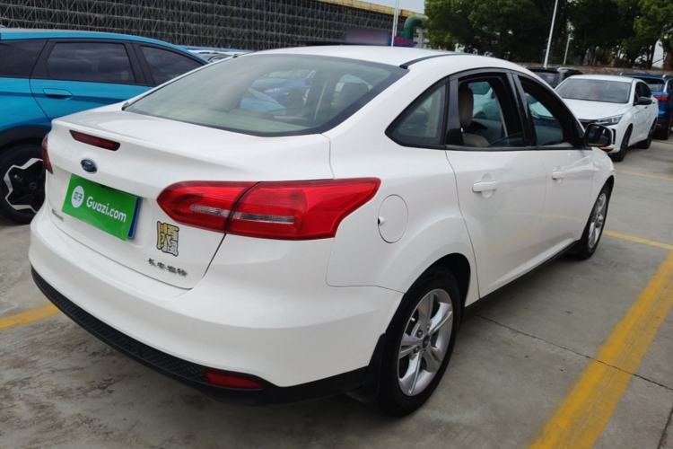 Used Ford Focus 2018 Sedan Classic 1.6L Automatic Comfort Plus Smart Drive Version Rear Right 45 Deg