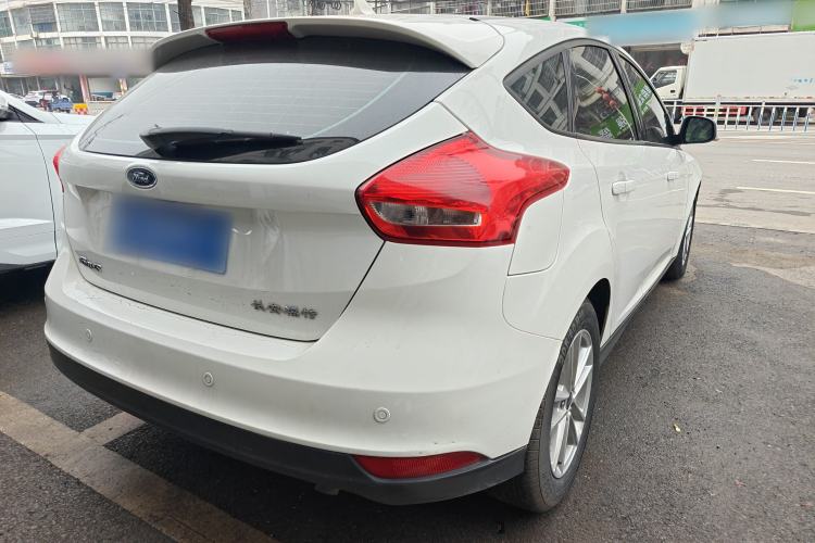 Used Ford Focus 2018 Hatchback Classic 1.6L Automatic Trendy SmartDrive Edition Rear Right 45 Deg
