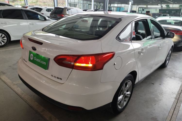 Used Ford Focus 2018 Sedan Classic 1.6L Manual Comfort Plus SmartDrive Edition Rear Right 45 Deg