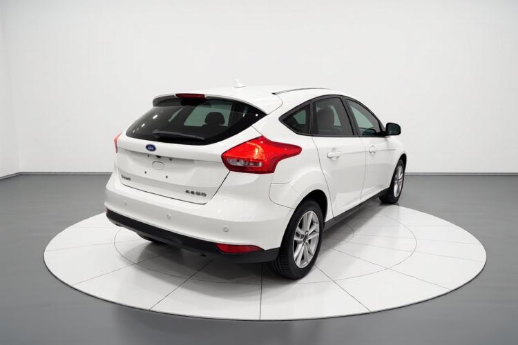 Used Ford Focus 2018 Hatchback Classic 1.6L Automatic Trendy SmartDrive Edition Rear Right 45 Deg