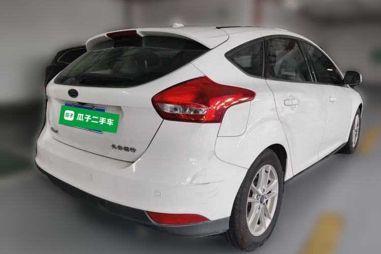 Used Ford Focus 2018 Hatchback Classic 1.6L Automatic Trendy SmartDrive Edition Rear Right 45 Deg