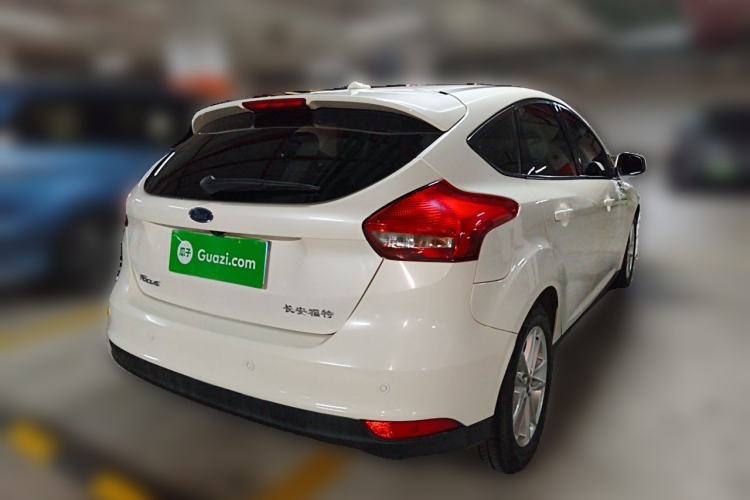 Used Ford Focus 2018 Hatchback Classic 1.6L Automatic Trendy SmartDrive Edition Rear Right 45 Deg
