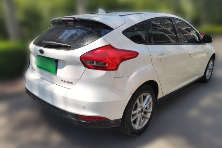 Used Ford Focus 2018 Hatchback Classic 1.6L Automatic Trendy SmartDrive Edition Rear Right 45 Deg