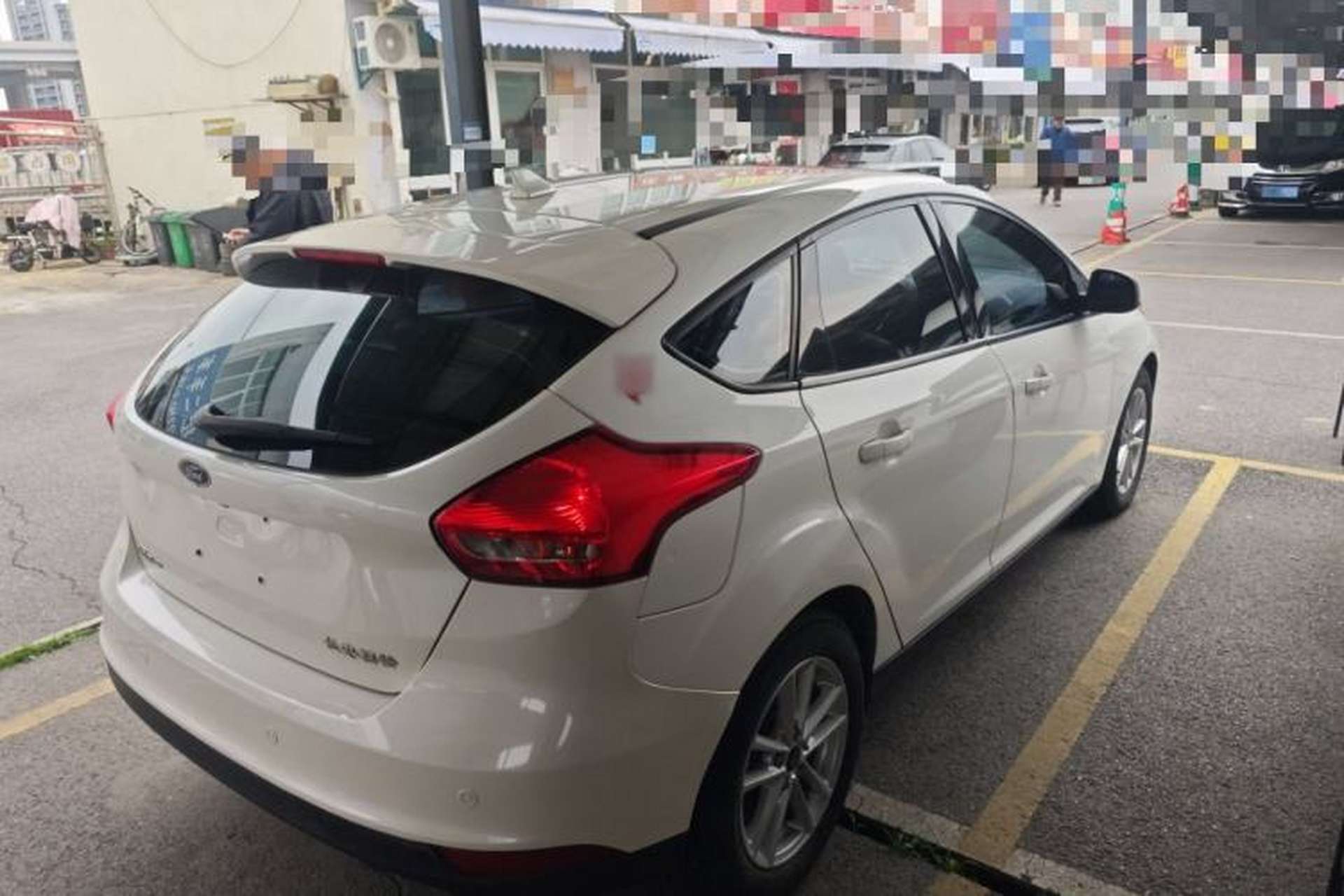 Used Ford Focus 2018 Hatchback Classic 1.6L Automatic Trendy SmartDrive Edition Rear Right 45 Deg