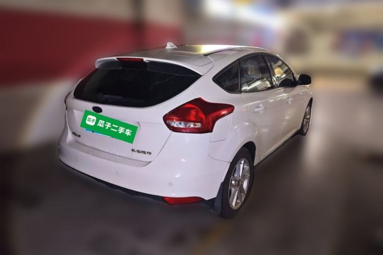 Used Ford Focus 2018 Hatchback Classic 1.6L Automatic Trendy SmartDrive Edition Rear Right 45 Deg